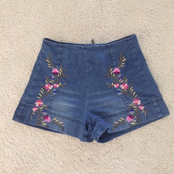 Angel+Premium Riva Short - Picture 2 of 3